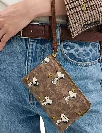 Coach X Peanuts Snoopy Woodstock Zip Wallet CE705