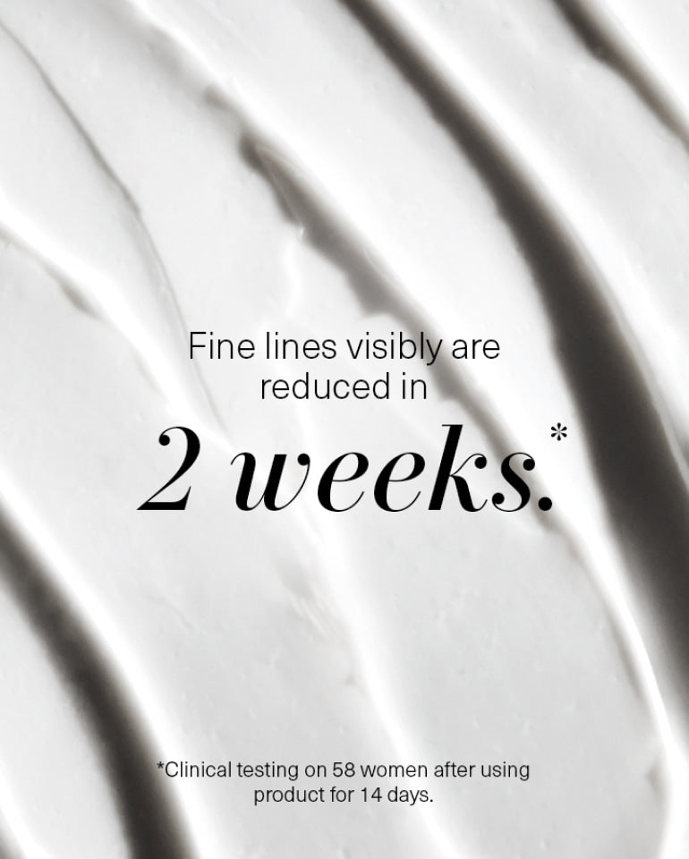 Crème de La Mer, Moisturizing Cream, White, with a promise that fine lines are visibly reduced within 2 weeks. The intensive cream offers rich hydration and helps rejuvenate aging skin.